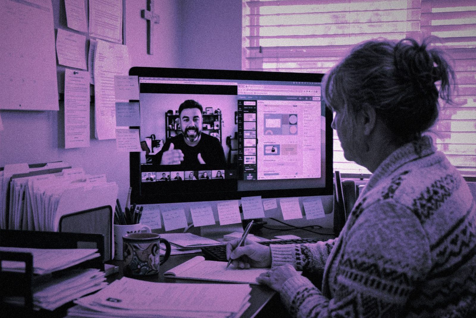 A church administrator taking notes during a live virtual AI training with Heredes Ribeiro